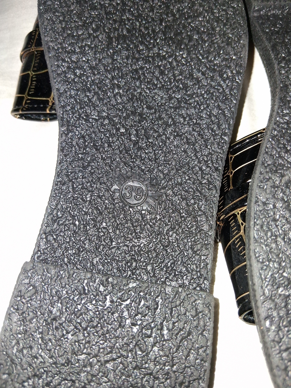 Black Croc Embossed Chain Link Slide Sandals Women's Size 39 (US 8/8.5)